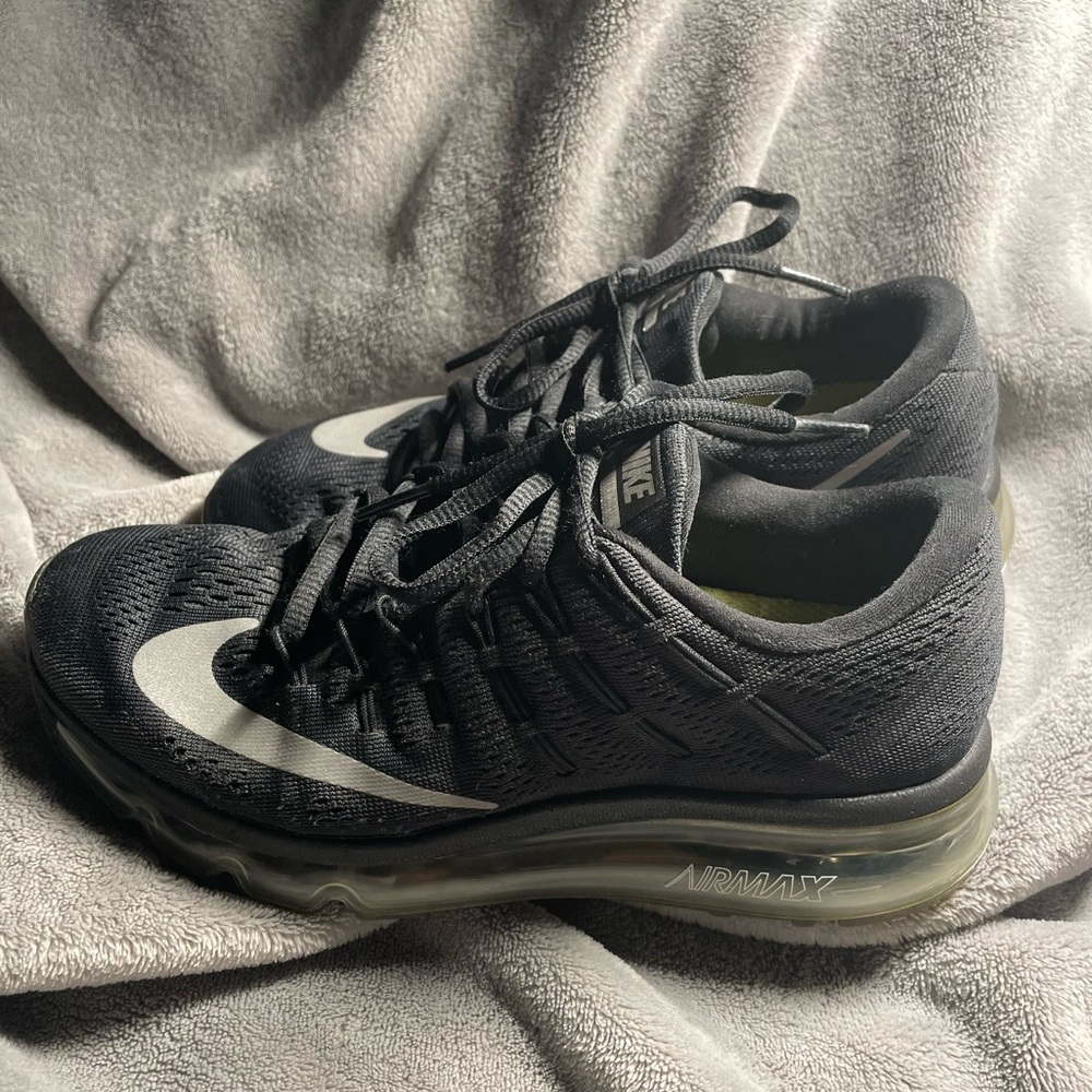 NIKE AIR MAX 2016 RUNNING SHOES BLACK METALLIC SILVER RARE size 5.5